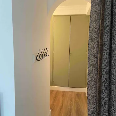 Maison Cosy Et Jardin, Clim & Parking & Plages لا سيوتا